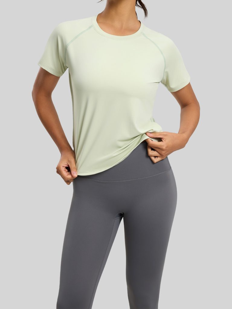 Premium Women's Mesh Workout T-Shirt for Wholesale Activewear 复制