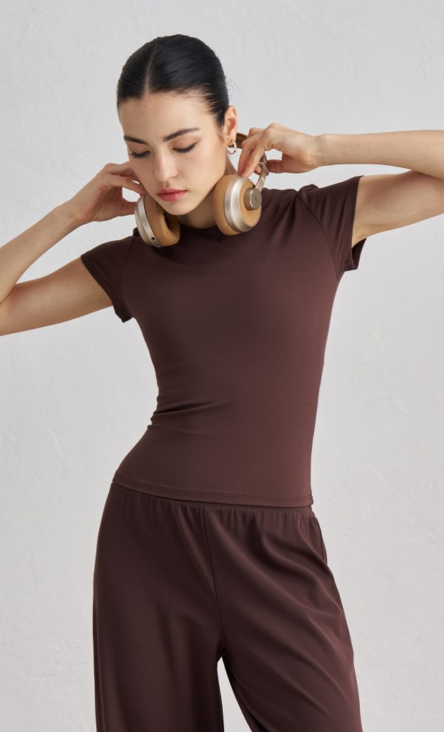 Premium Women's Slim Fit Workout T-Shirt for Wholesale Activewear
