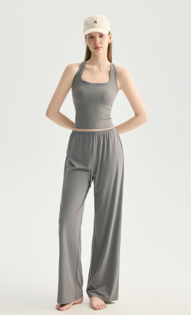 Women's Square Neck Padded Yoga Tank Top – Slim Fit Racerback Sports Bra Wholesale